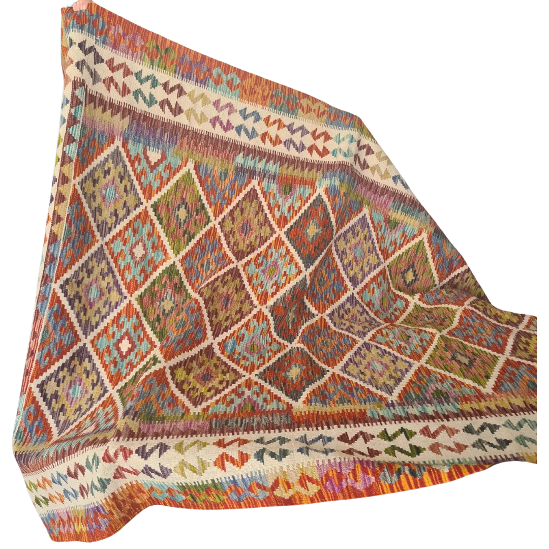 Ushak Kilim - Red