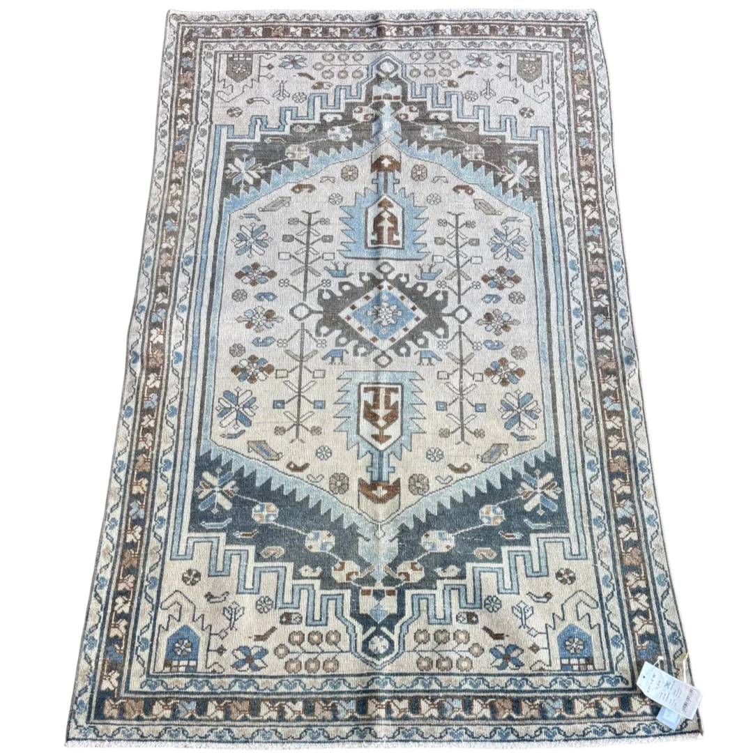 Handwoven - Anatolian Rug – 4'1" x 6'8"