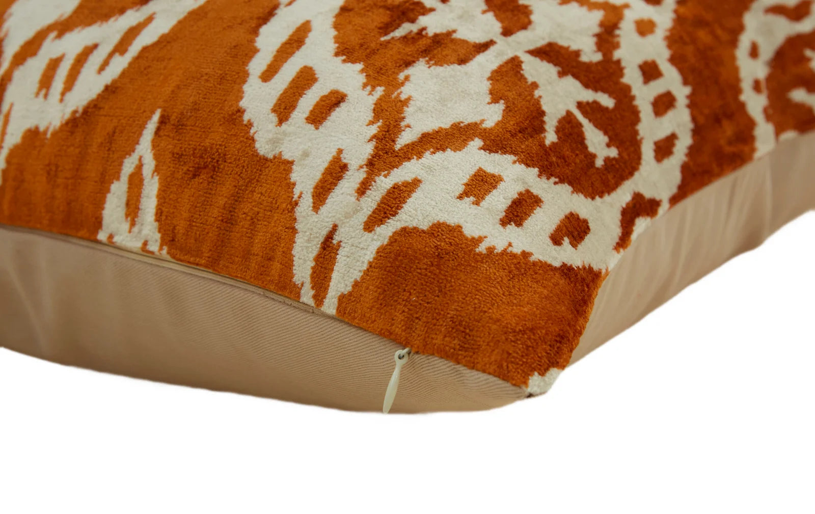 PILLOW COVER | MEDALLION