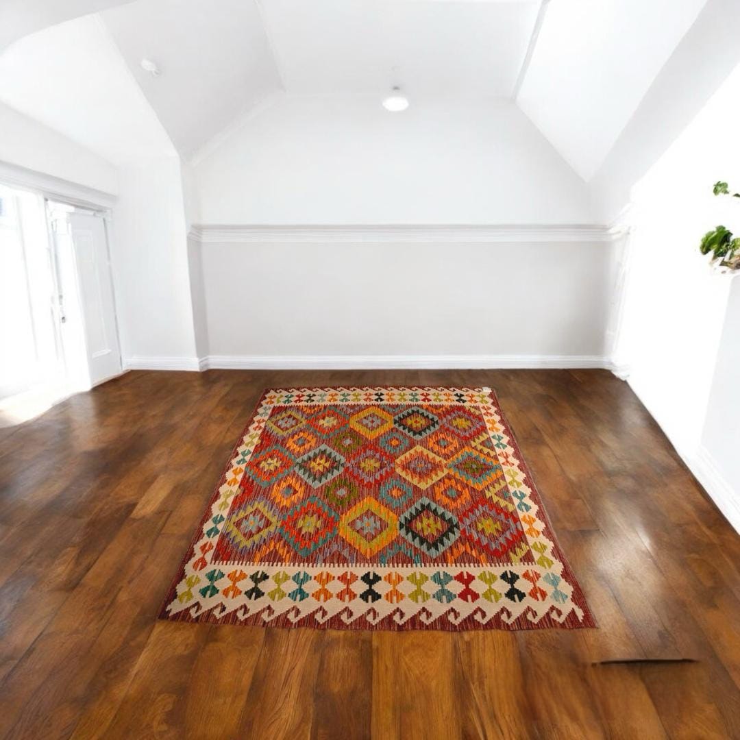 Ushak Kilim - Red