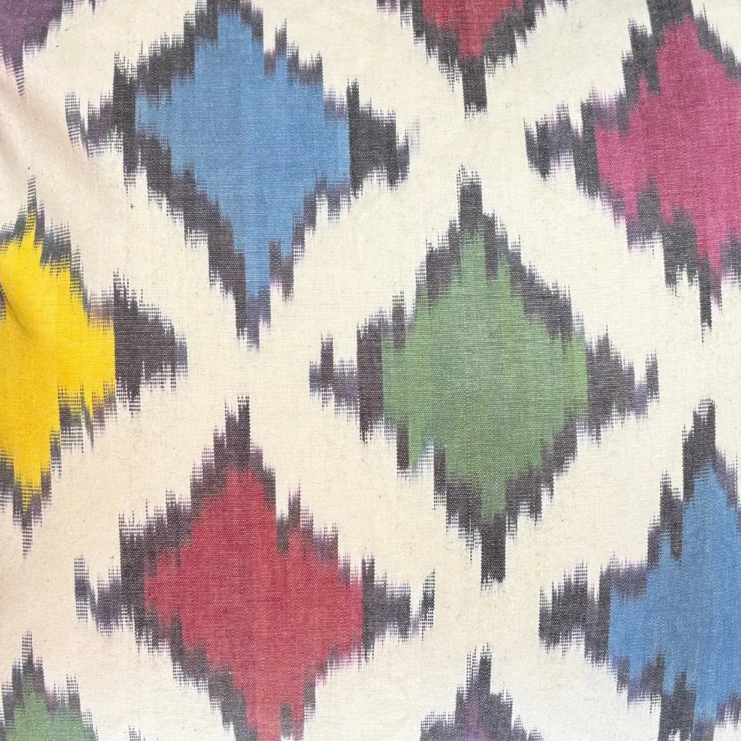 Close-up of the multicolor ikat diamonds in blue, red, green and gold